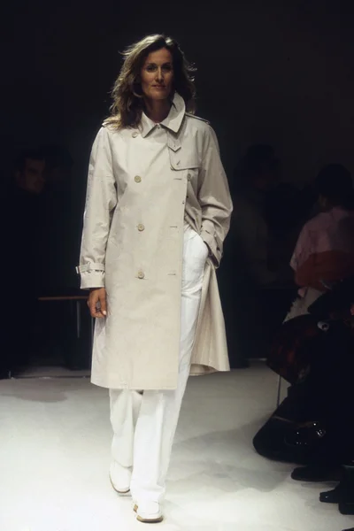 Look 11